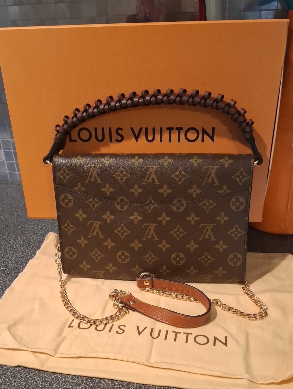 Louis Vuitton Bordeaux Bag with COA - Picture 5 of 16